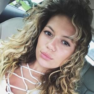 Meet your Posher, Ilea